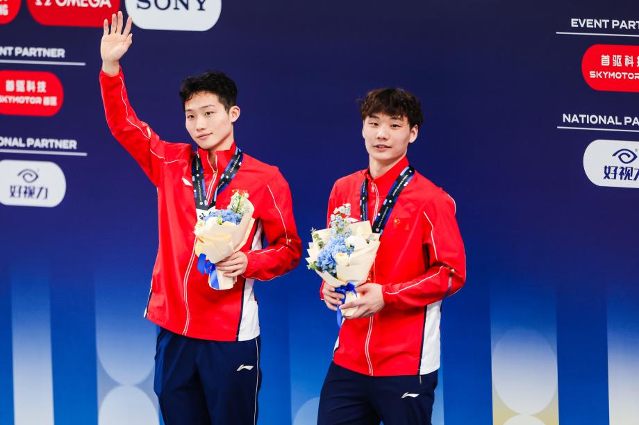 跳水世界杯总决赛男子双人3米板：王宗源/郑九源夺冠